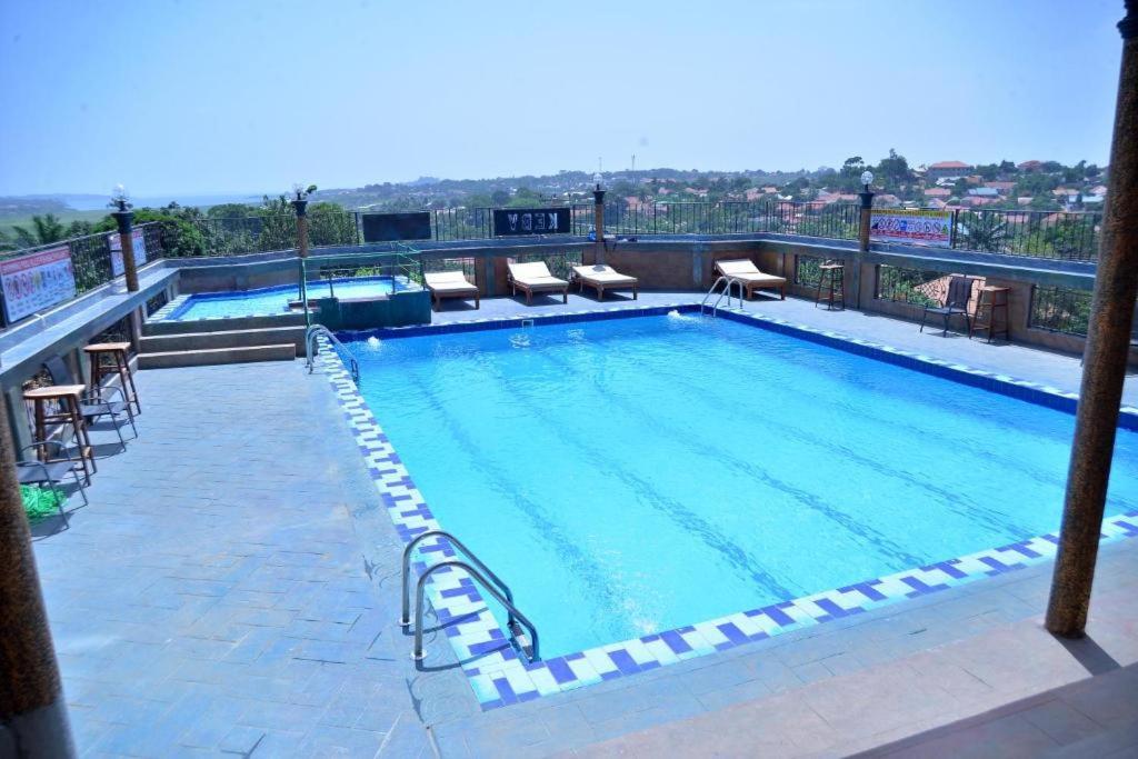 Keba Xpress Hotel - Entebbe Exterior photo
